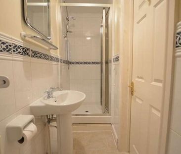 Markham Court, Camberley, GU15 - Photo 5