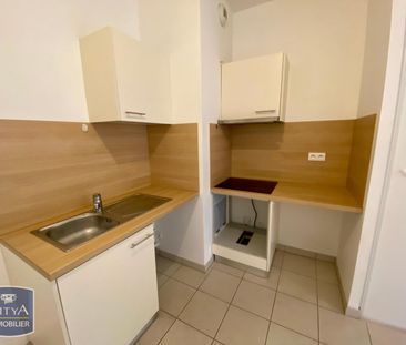 Location Appartement 2 pièces 42m² TOURS 37000 - Photo 2