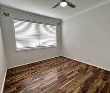 NEAT & TIDY HOME! - Photo 5