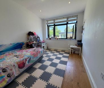 11 bedroom detached house to rent - Photo 2