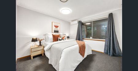 $600 Shopaholics Delight!!! - Photo 2