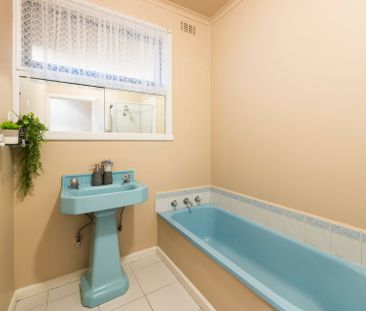2 Bedrooms & Study - Photo 5
