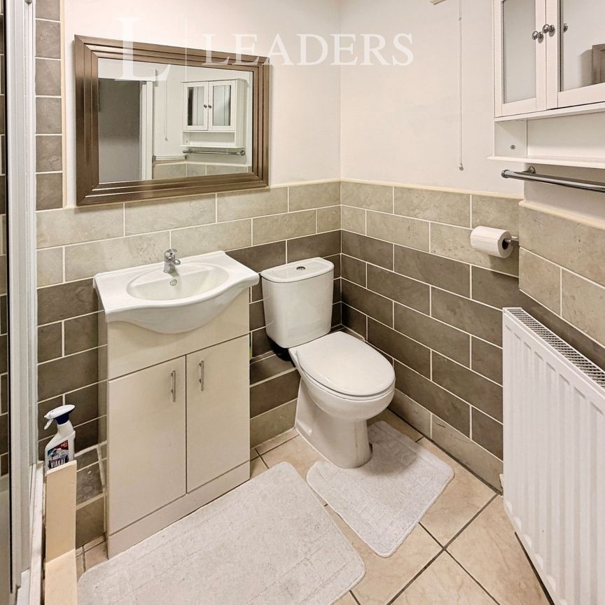 2 bedroom apartment to rent Victoria Road, East Clacton - Photo 1