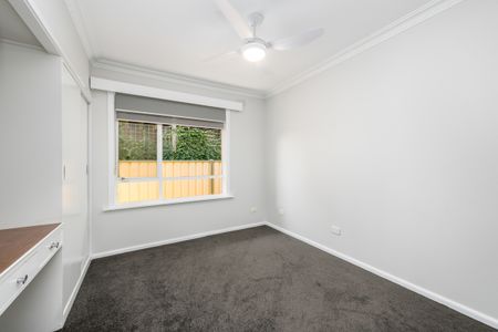 Fresh Living in Shepparton – Stylish Home with Newly Renovated Bathroom - Photo 2