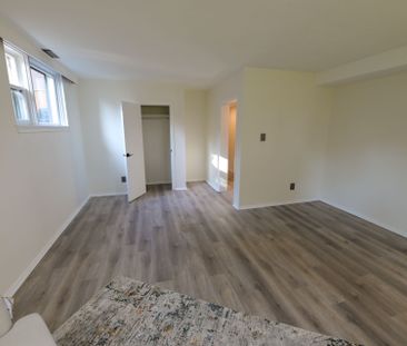 For Lease - 136 Windermere Avenue Unit# 1, Toronto, Ontario - Photo 4