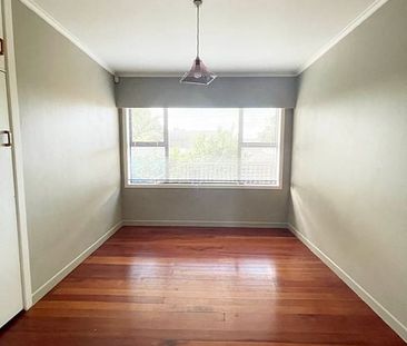 Sunny, Spacious and Stylish Home for Modern Life - Photo 4