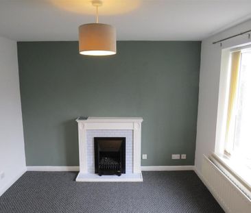 1 bedroom mews to rent - Photo 3