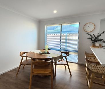 Light, Modern & Perfectly Located - Photo 2