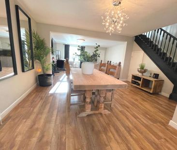 3 bedroom terraced house to rent - Photo 5