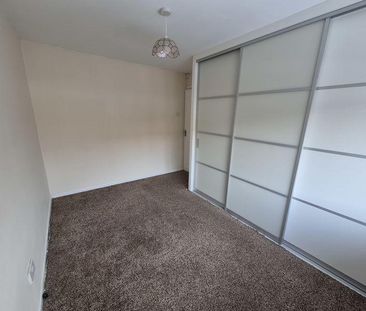 3 bedroom detached house to rent - Photo 4