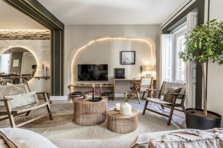 Calle de Eguílaz, Madrid, Community of Madrid 28010 - Photo 5