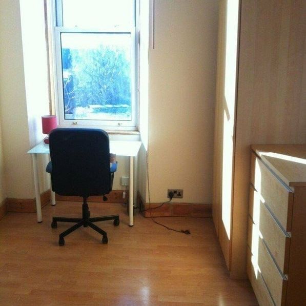 Room in a Shared Flat, Morning Side Road, EH10 - Photo 1