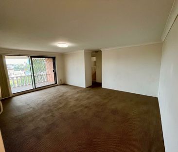 View Saturday at 10:00am - 10:15am - Photo 3