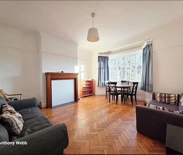 Hazelwood Lane, Palmers Green, N13 - Photo 1