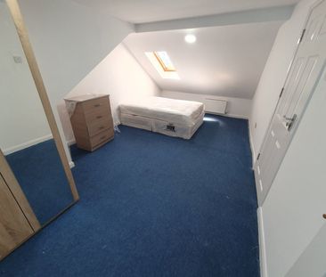 2 Bed Flat, Higham Hill Road, E17 - Photo 1