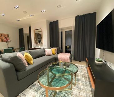 2 Bed Flat, Keybridge Tower, SW8 - Photo 1