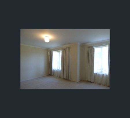 29 Davidia Lake Drive, Canning Vale, WA 6155 - Photo 5