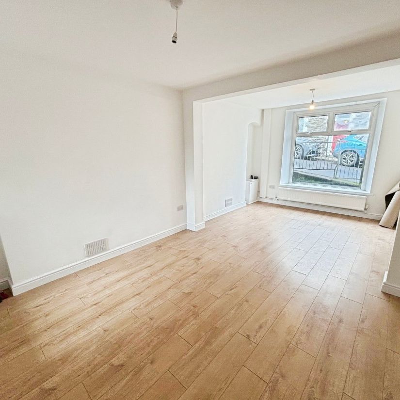 Church Street, BARGOED - Photo 1