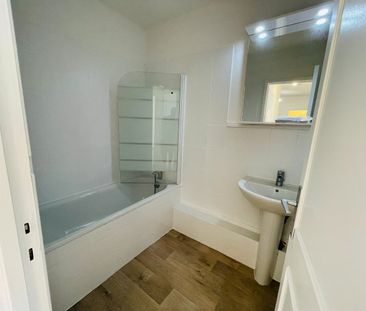 Location d'un appartement F3 à BASTIA - Photo 4