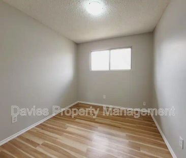 2107 86 Street NW - MAIN — Main Floor Unit - Photo 6