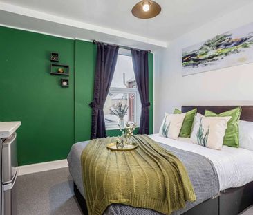 ✨ Spacious Double Room in a Brilliant Houseshare | Nuneaton CV10 - Photo 3
