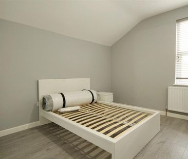 House share to rent - Photo 3