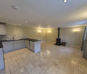 1 bedroom semi-detached house to rent - Photo 4