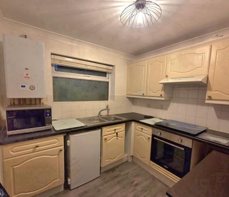 2 bedroom apartment to rent - Photo 4