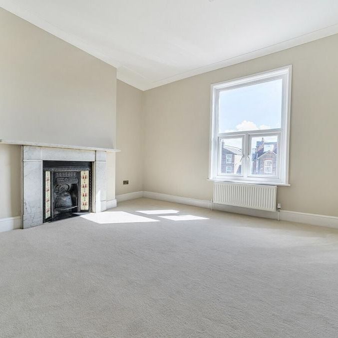 5 bedroom semi-detached house to rent - Photo 1