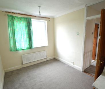 3 bedroom terraced house to rent - Photo 6