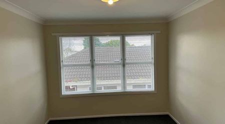 Spacious Family Home - Photo 5