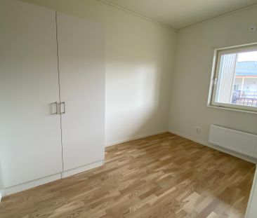 Rosendalsvägen, Stallarholmen - Photo 3