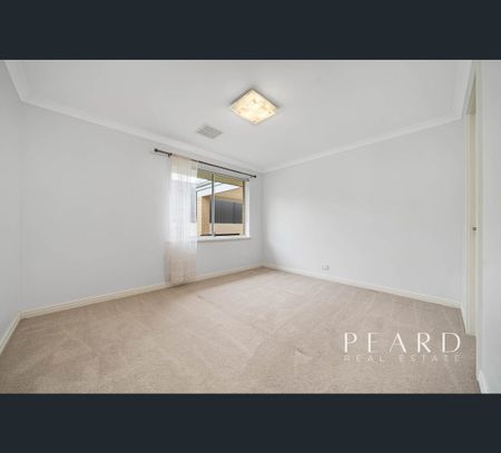 9 Fuchsia Street, Carramar, WA 6031 - Photo 4