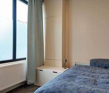 Gerenoveerde woning met zonnige tuin en zonnepanelen in Eeklo! - Photo 1