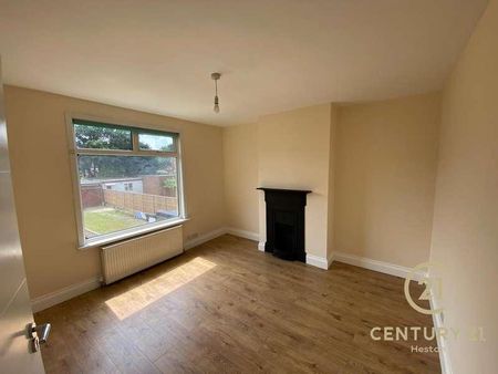 Kings Avenue, Greenford, UB6 - Photo 2