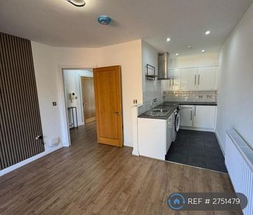 2 bedroom maisonette to rent - Photo 4