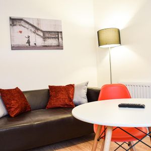 1 bedroom flat to rent - Photo 2