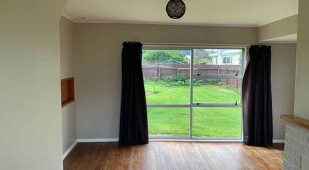 LEVIN-3 BEDROOMS. - Photo 4