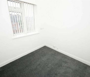 Allerton Grange Avenue, Leeds, LS17 - Photo 5