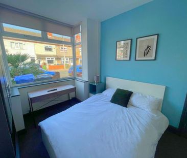 1 bedroom in a house share to rent - Photo 5