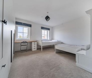 4 bedroom terraced house to rent - Photo 3