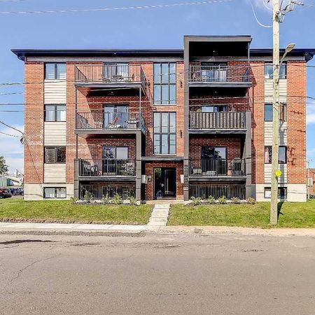 MAGNIFIQUES 4 1/2 - secteur calme- IMMÉDIATEMENT OU 1er JUILLET! - Photo 3