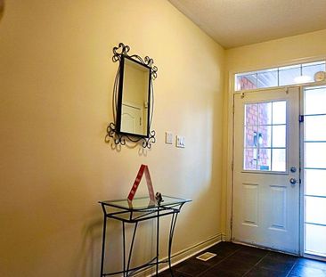 For Lease - 8 Townwood Drive Unit# 60, Richmond Hill, Ontario - Photo 1