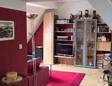 Schöne, großzügige 2-Zimmerwohnung. teilmöbliert - Photo 1