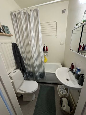 1.5:a KÖPING, Sveavägen 5 B, 1102 - Foto 4