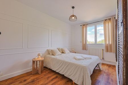 Location / Appartement T4 - Photo 2