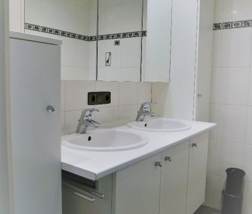 Zweigeschossige und bezugsfertige Wohnung (Duplex), nur 50m vom Bre... - Photo 3