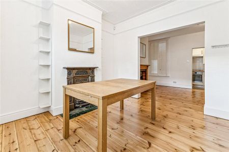 2 bedroom maisonette to rent - Photo 3