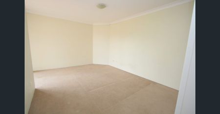 Top Floor Street Facing!! - Photo 2