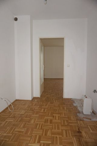 Renovierungsbedürftige Traumwohnung mit Loggia und Stellplatz in Luftenberg – Jetzt für nur 735,76 €/Monat mieten! - Photo 5